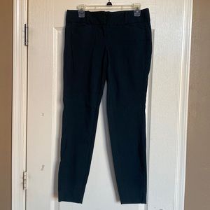 The Limited exact stretch crop pants hunter green
